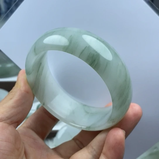 石英质玉（金丝玉）未镶嵌手镯