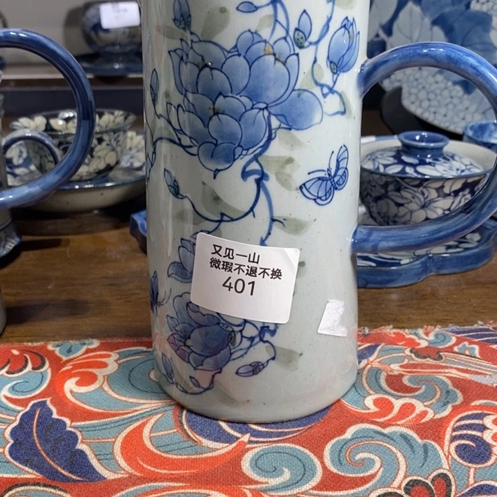 景德镇手绘玉兰花花插