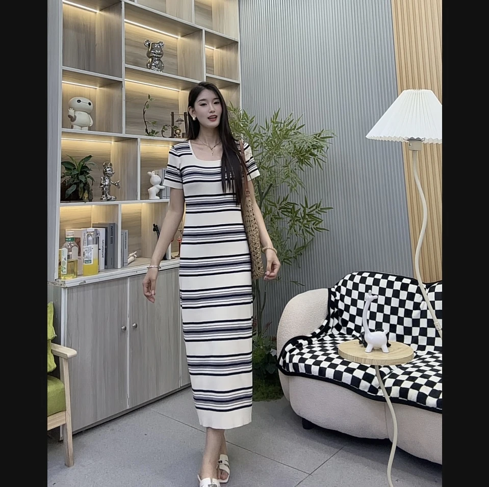 大妍定制~【慵懒甄选】薄款条纹方领短袖连衣裙复古修身显瘦长裙