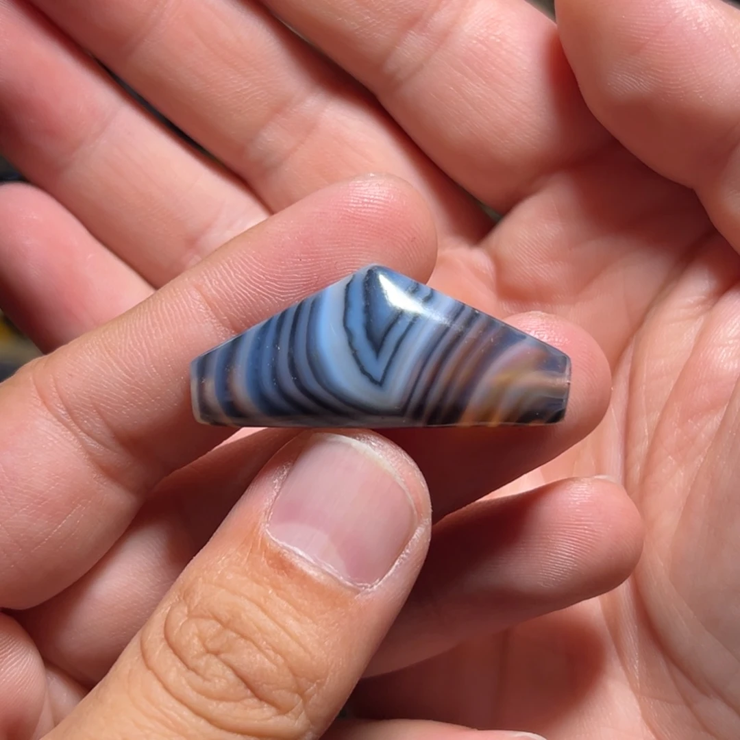 玛瑙/玉髓未镶嵌珠宝奇石