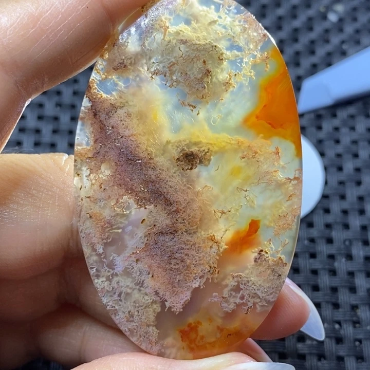 未镶嵌颈饰玛瑙/玉髓有*人