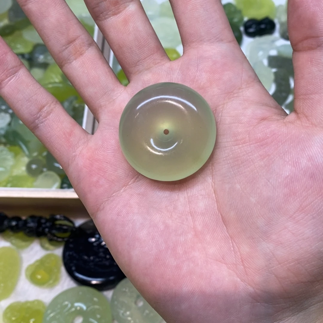 岫玉未镶嵌吊坠(不含链)