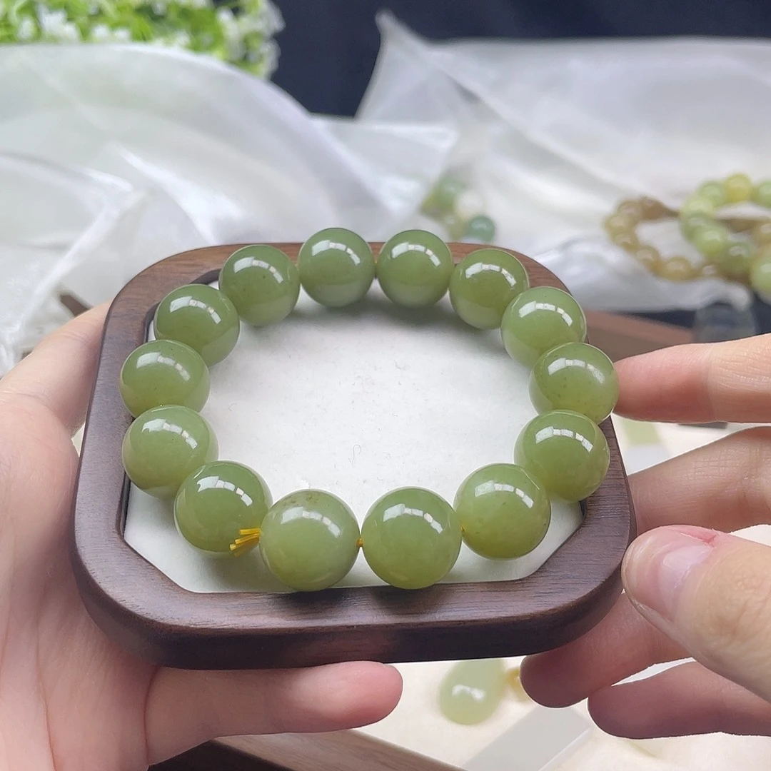 和田玉未镶嵌珠宝半成品