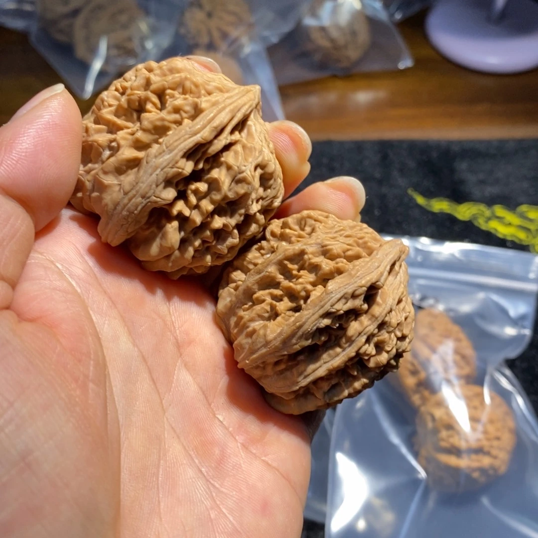 文玩核桃吊坠四座楼狮子头50