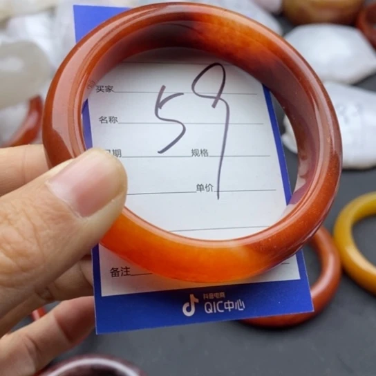 石英质玉未镶嵌手镯