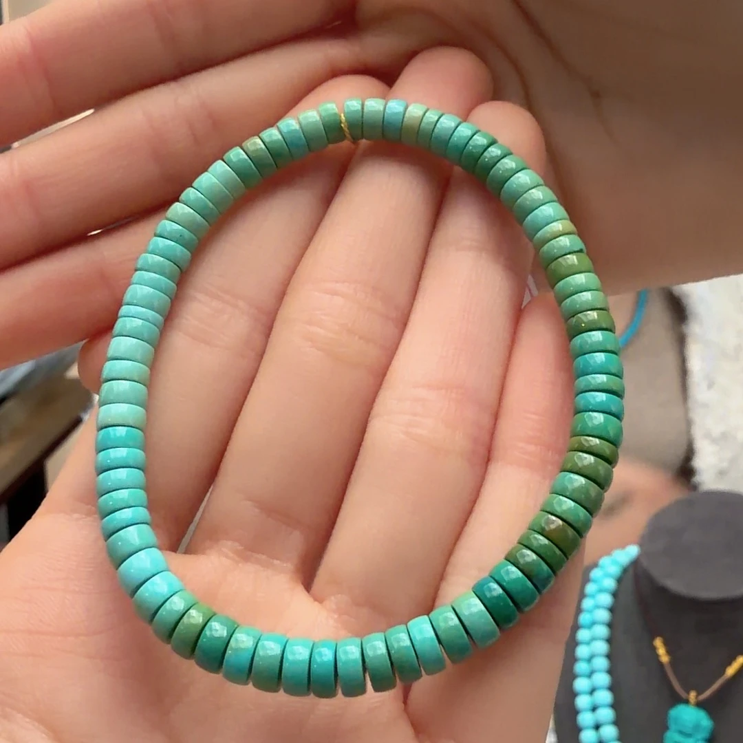 绿松石未镶嵌颈饰