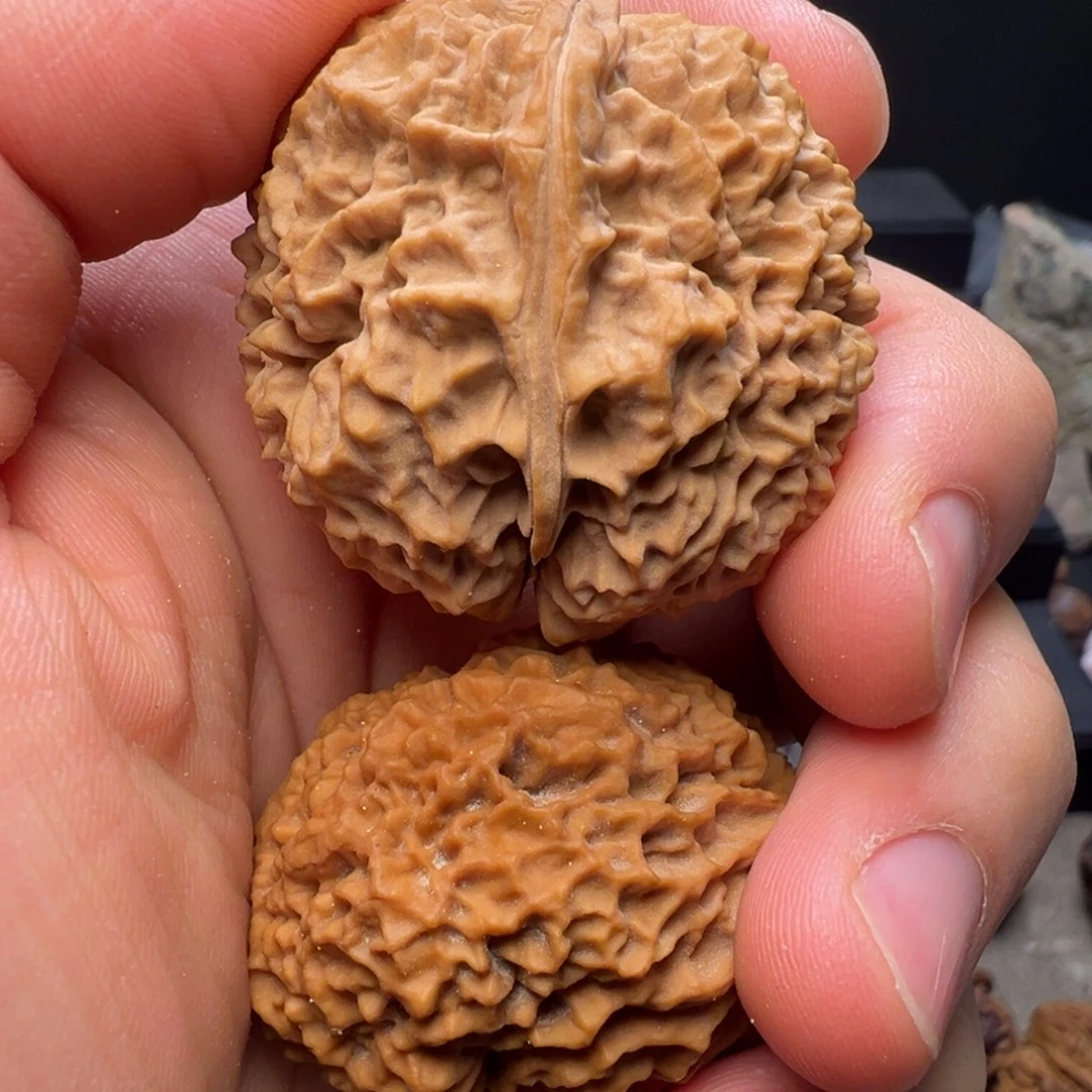 百***号文玩核桃吊坠西南大刺