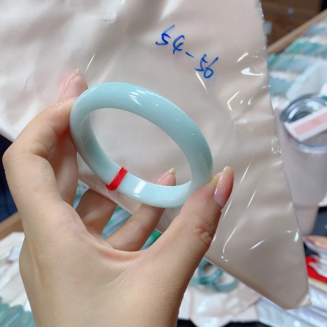 未镶嵌手镯翡翠翡翠