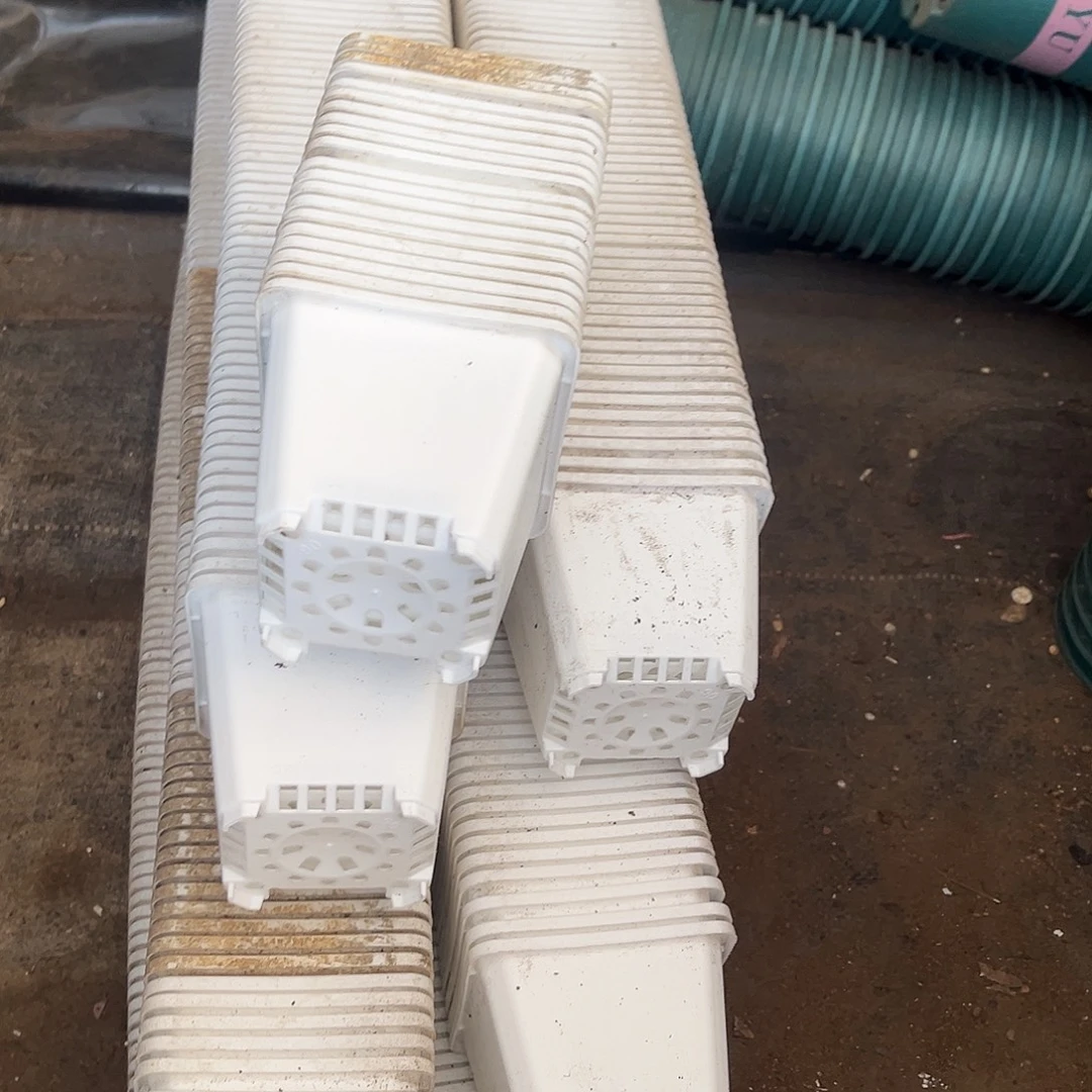 旧口径8.5高7白方盆30个