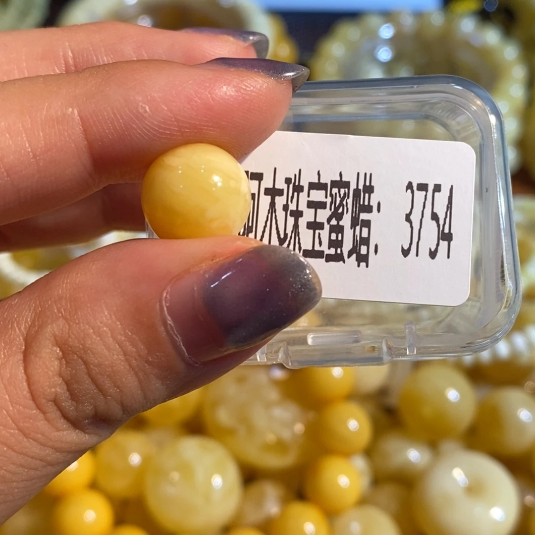 琥珀未镶嵌珠宝奇石3754