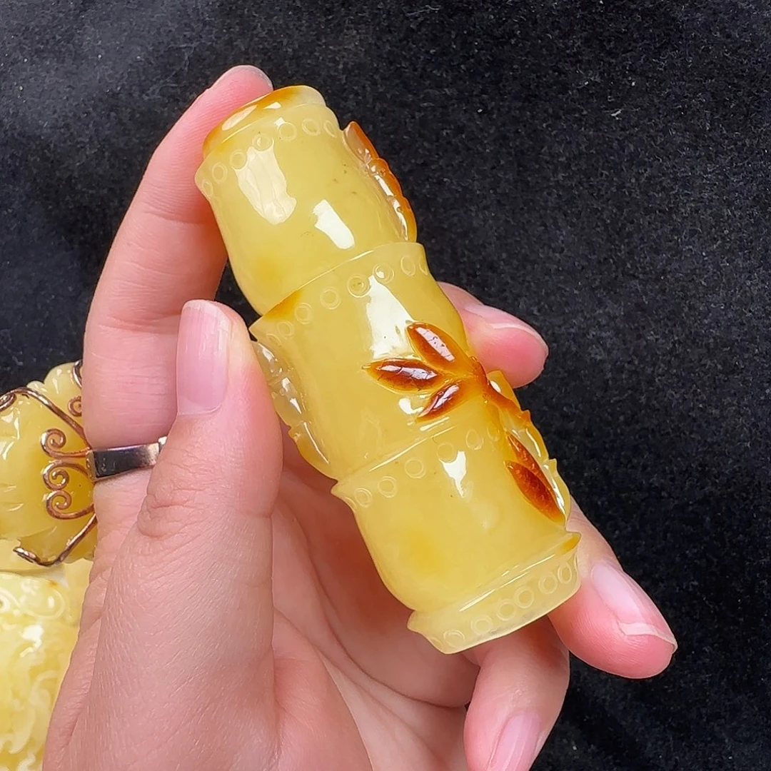 月***树蜜蜡未镶嵌珠宝奇石微粉