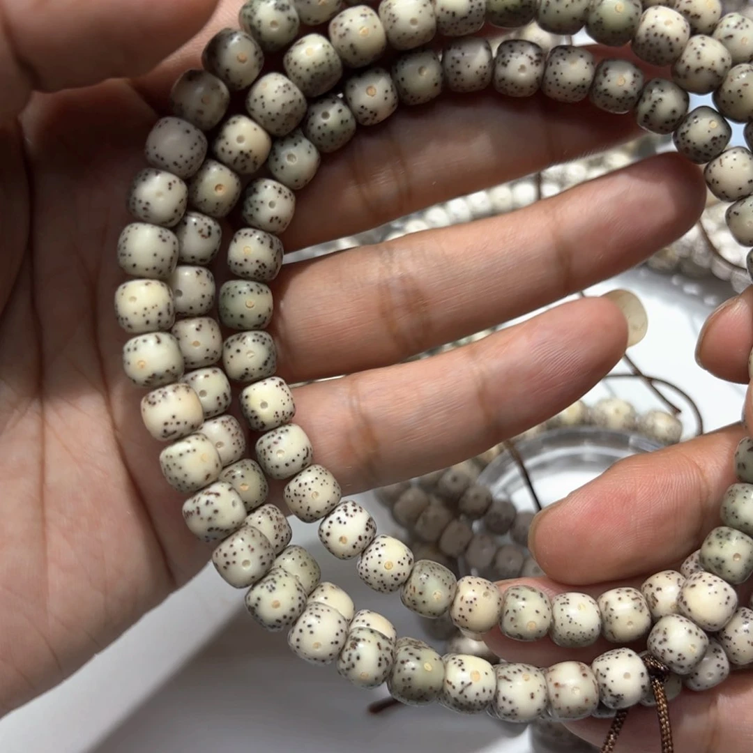 天***方星月菩提手串星月石玉料8