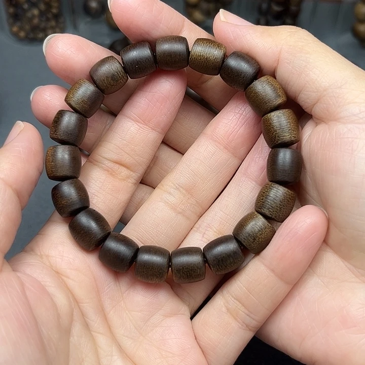 沉香沉香碎屑白棋玉化1.0