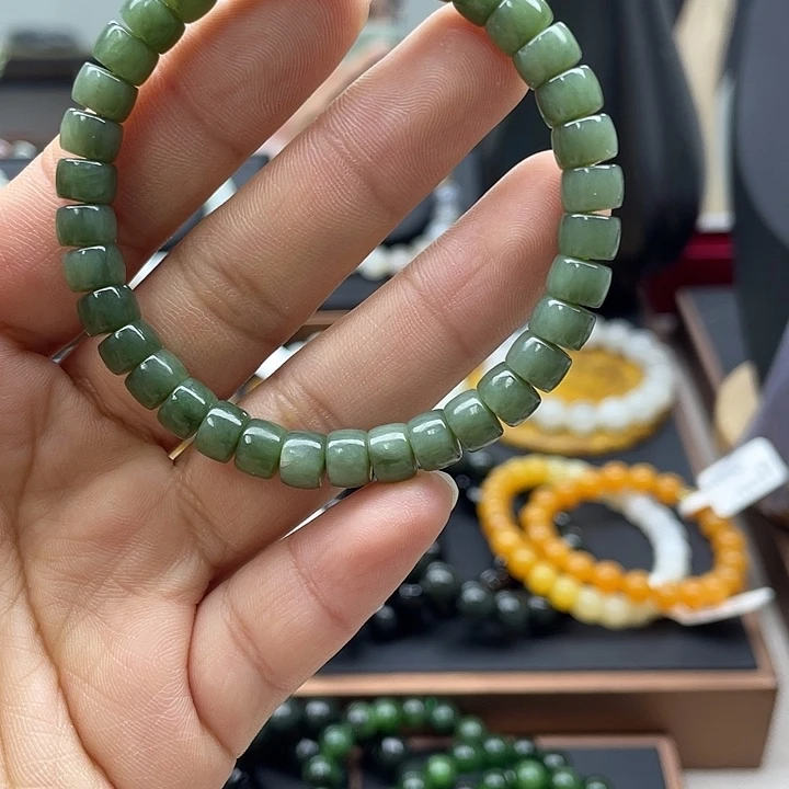 和田玉未镶嵌手串