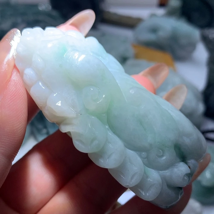 翡翠未镶嵌颈饰保真天然A货翡翠