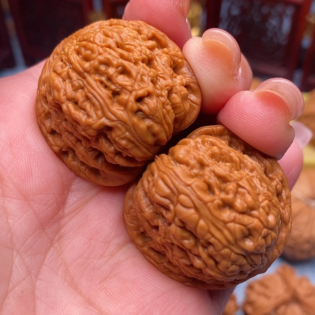 文玩核桃把件33.8全品毕业红宝石