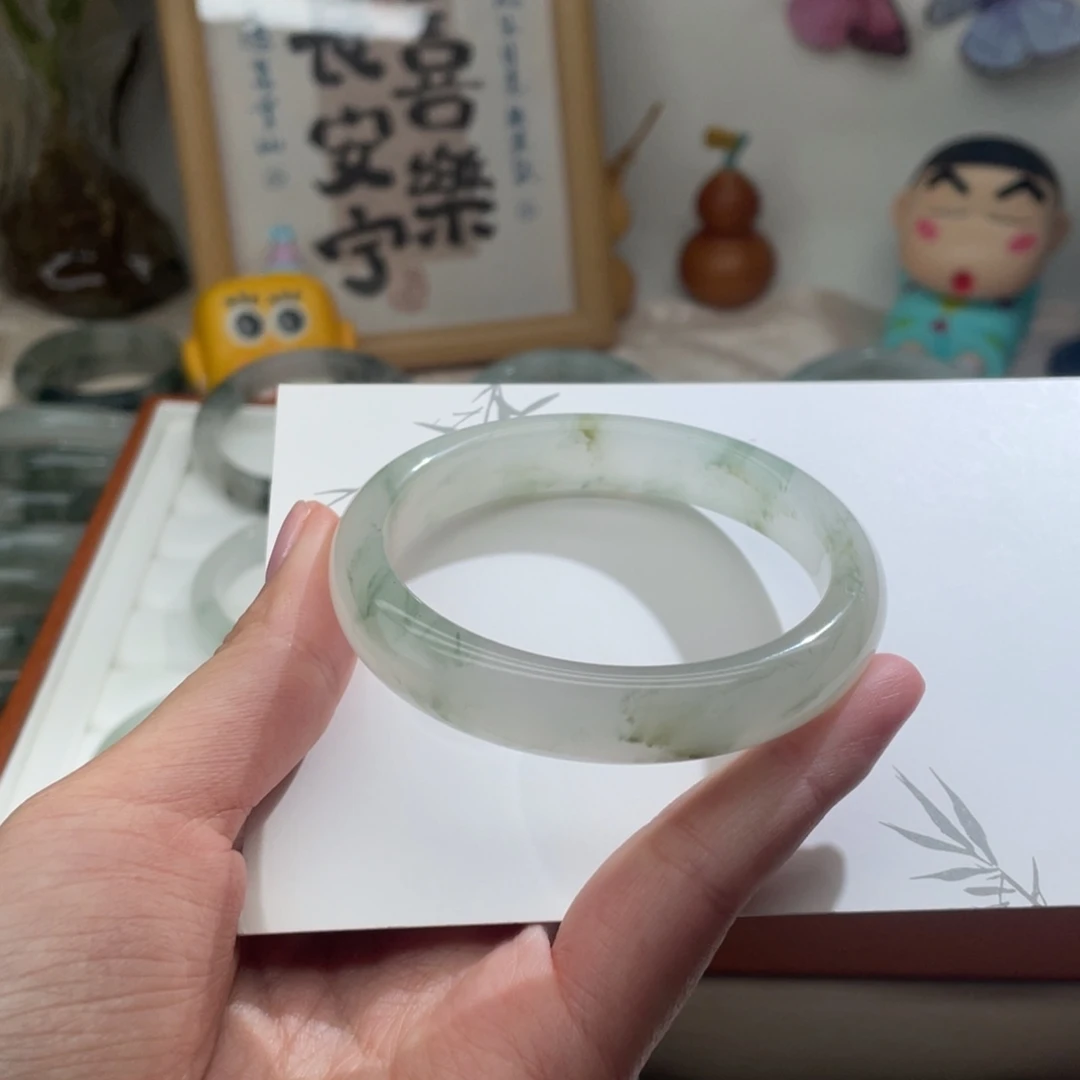 石英质玉（天山翠）未镶嵌手镯57.8圈口