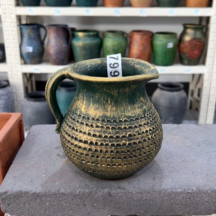 8.8-1微瑕土陶小茶壶金