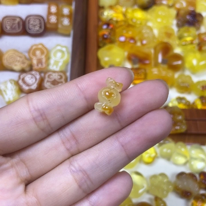 吊坠橄榄核糖果98