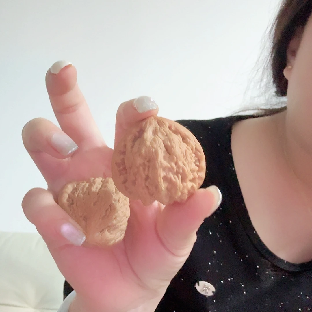 文玩核桃吊坠佛肚霸王方块昌闷有瑕疵