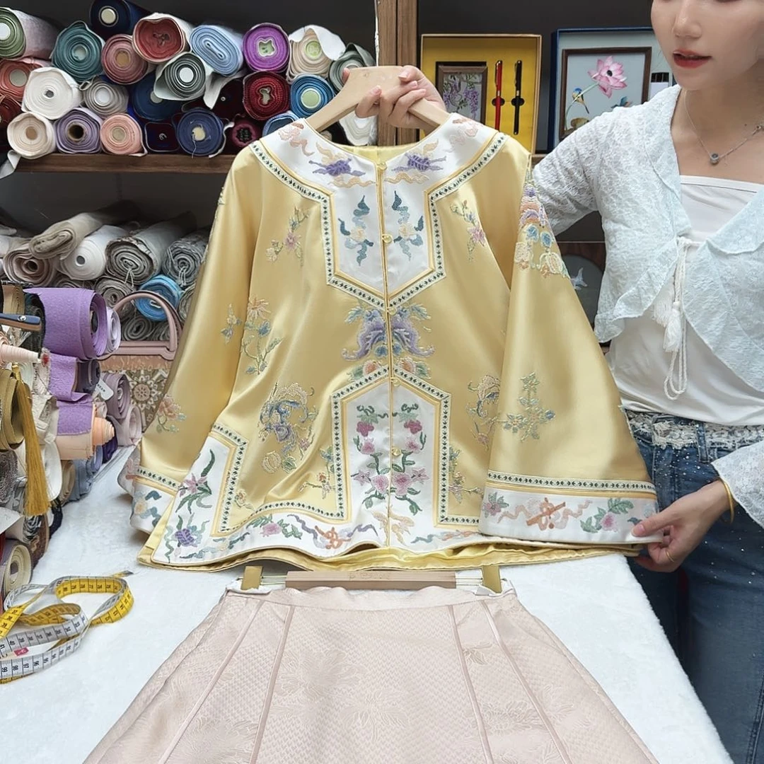 2号苏绣真丝太太服有多色