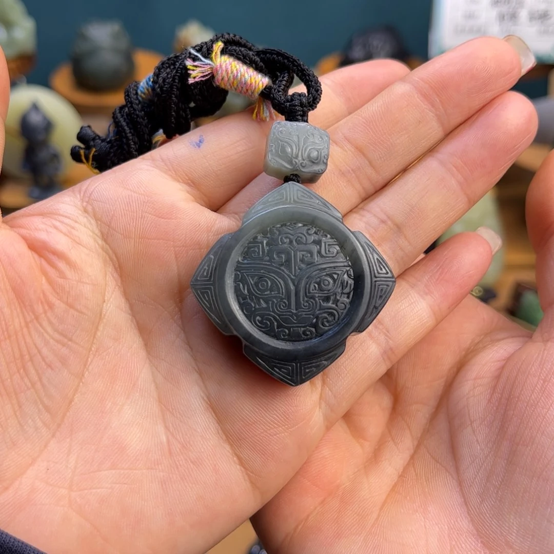 未镶嵌和田玉挂件