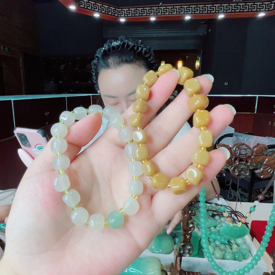 密玉（石英质玉）未镶嵌颈饰