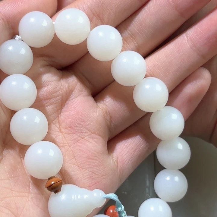 三***祠未镶嵌和田玉挂件