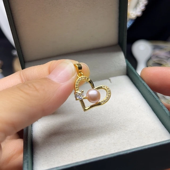 颈饰未镶嵌淡水珍珠
