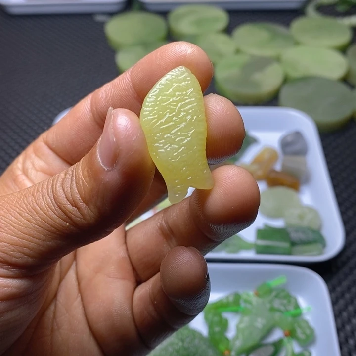 和田玉（糖玉）珠宝半成品未镶嵌谨*