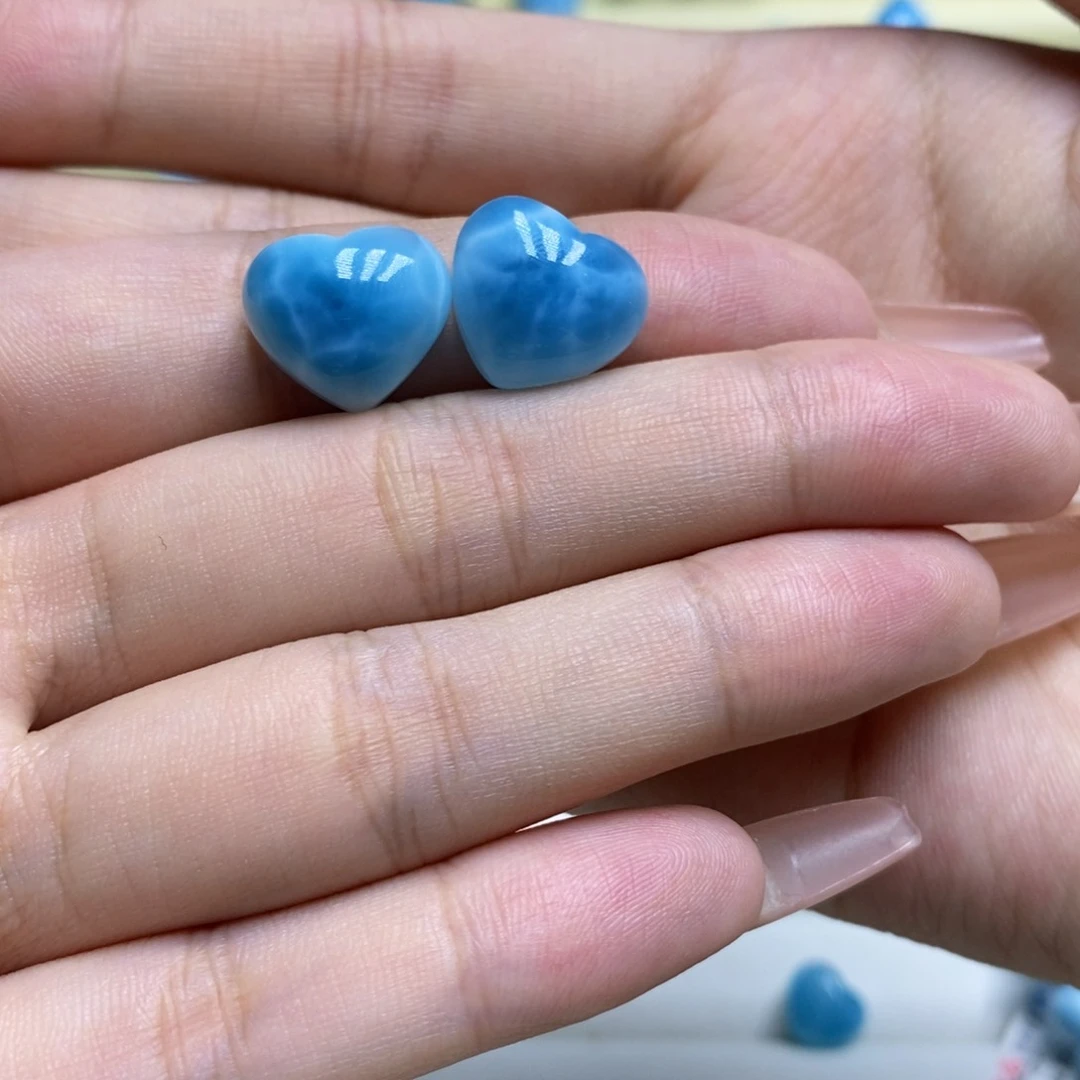 未镶嵌针钠钙石（海纹石）颈饰Y***ˇ