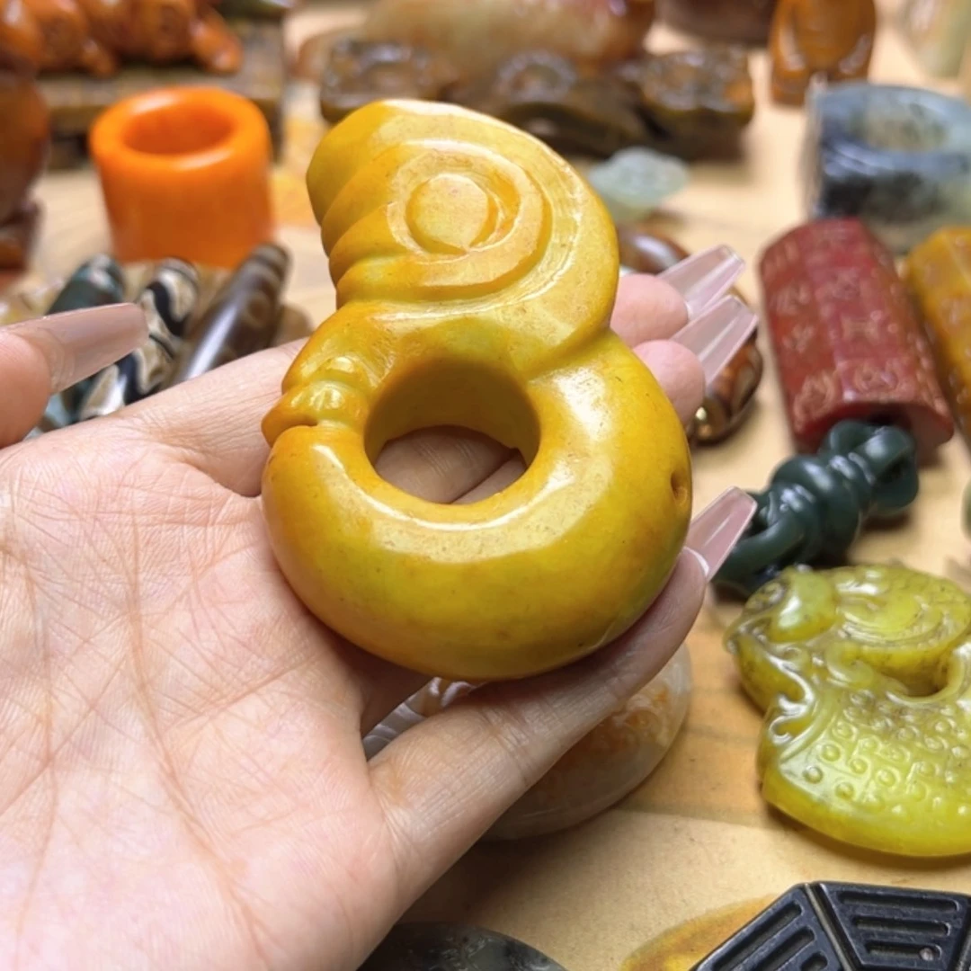 【闪购商品】蛇纹石玉颈饰未镶嵌