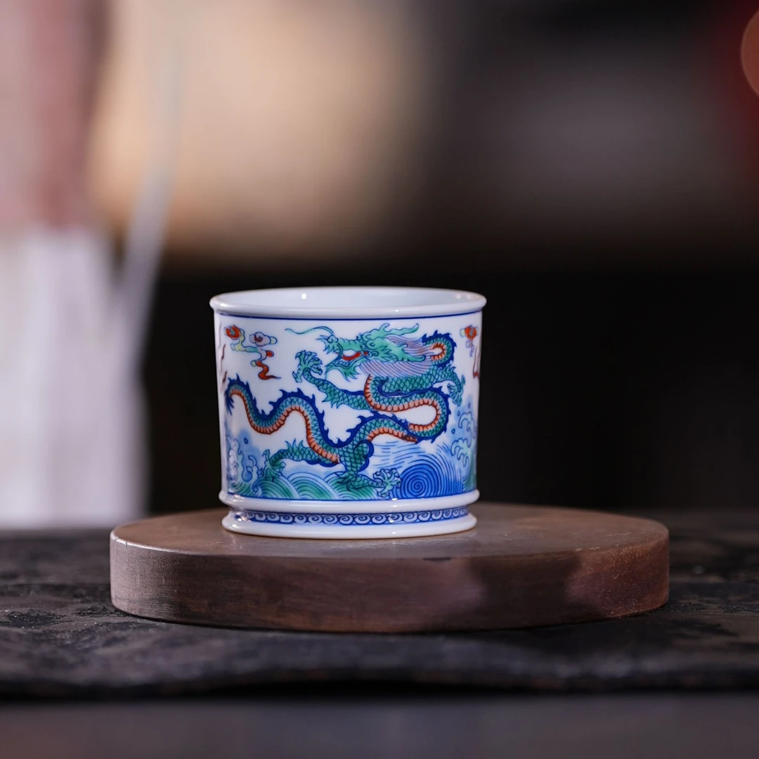 涂杏花丨斗彩双龙出海容天杯 | 周大乐优选