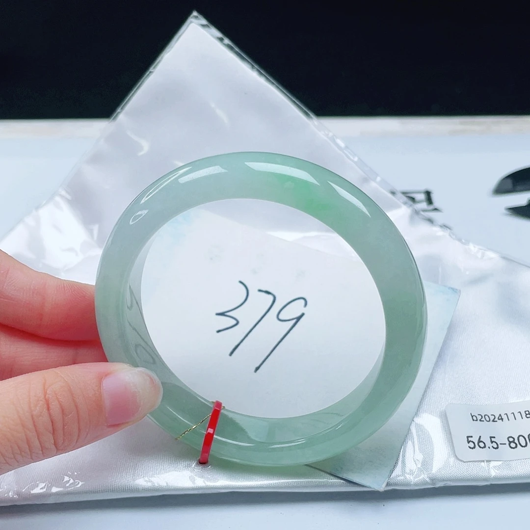 翡翠未镶嵌手镯56+正圈