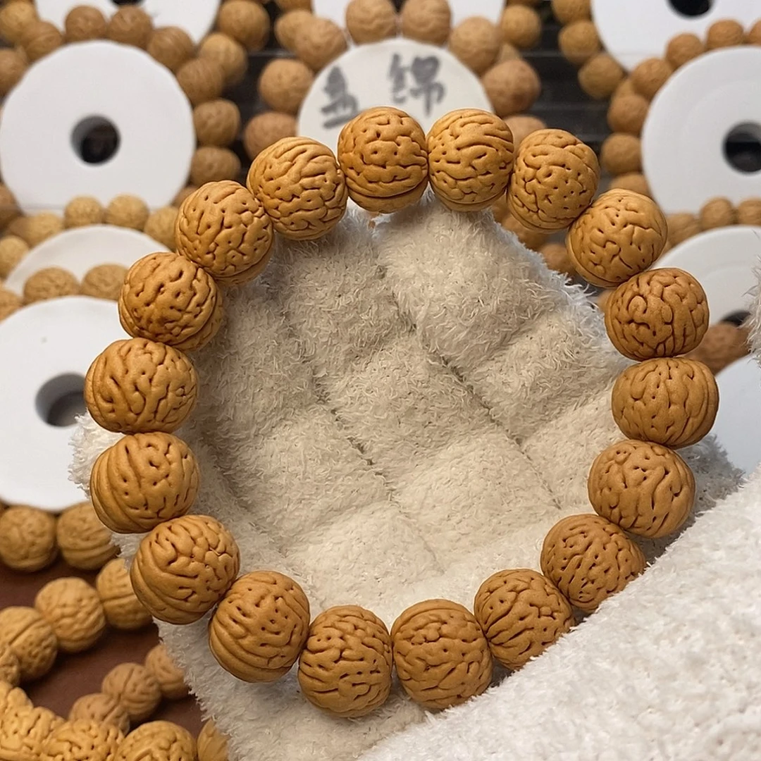 你***子吊坠桃核东北野生16….