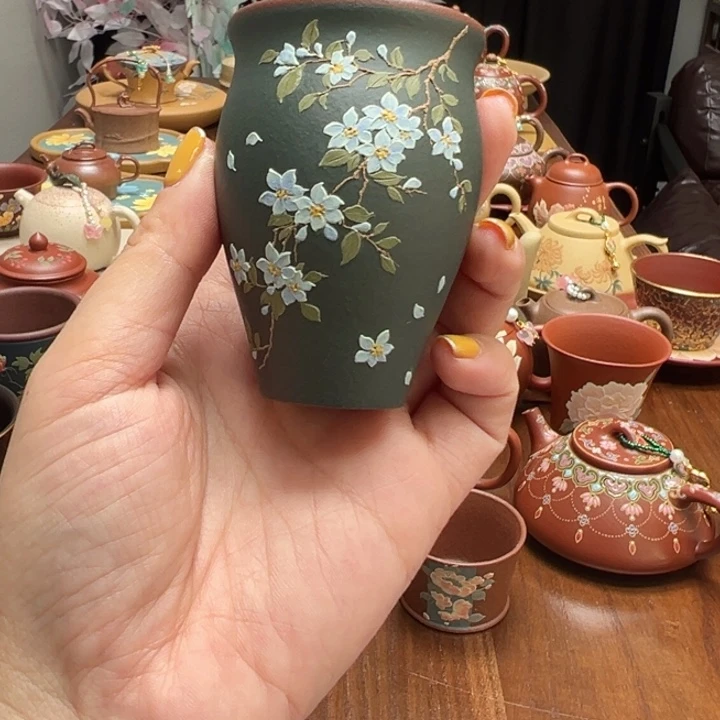 茶壶紫砂紫砂的味道很好闻的