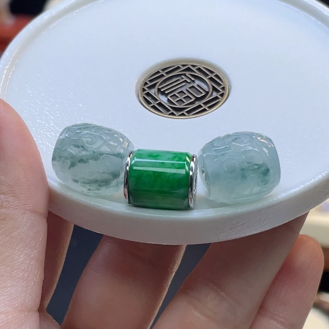 翡翠吊坠(不含链)未镶嵌卡10-12