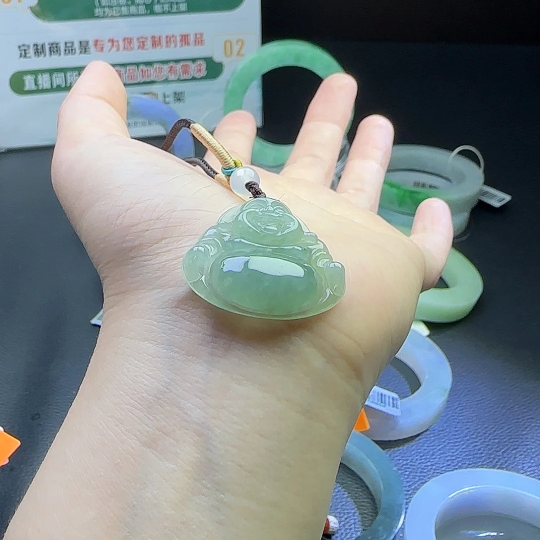 翡翠未镶嵌颈饰傲***月翡翠