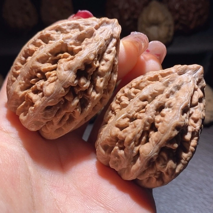 文玩核桃把件东北楸子33