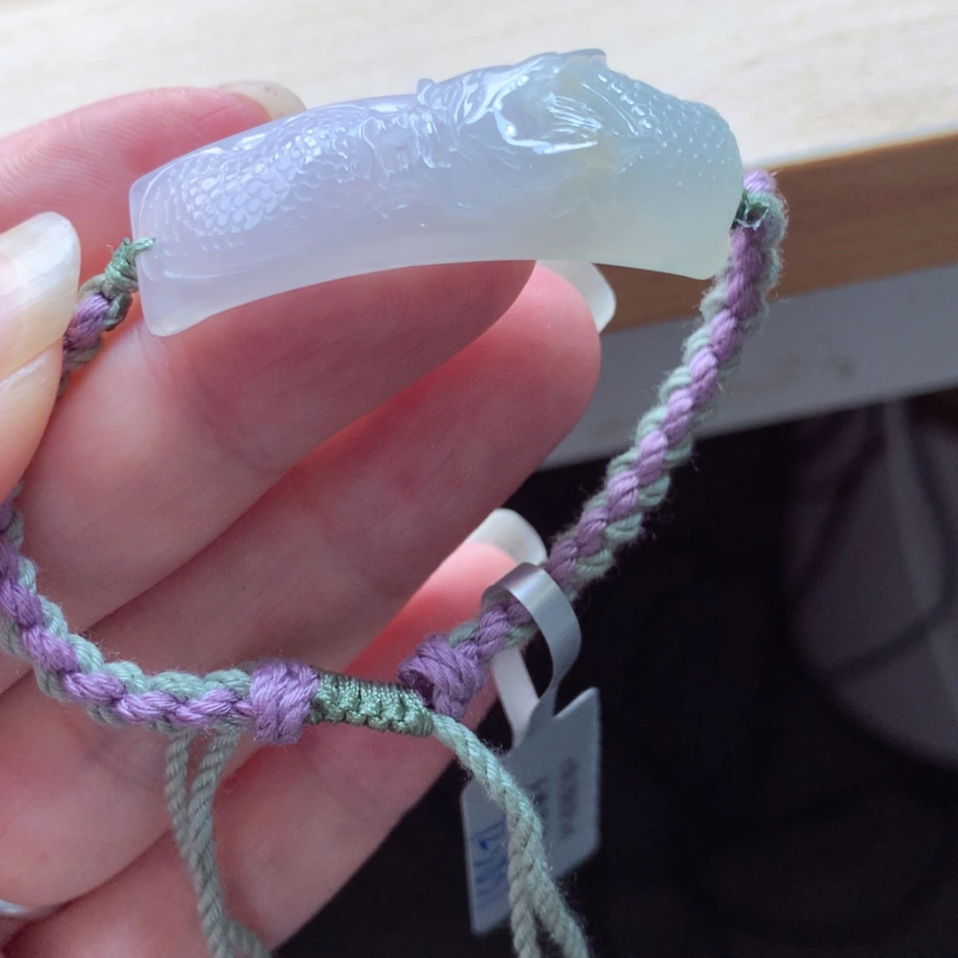 翡翠颈饰未镶嵌吊坠