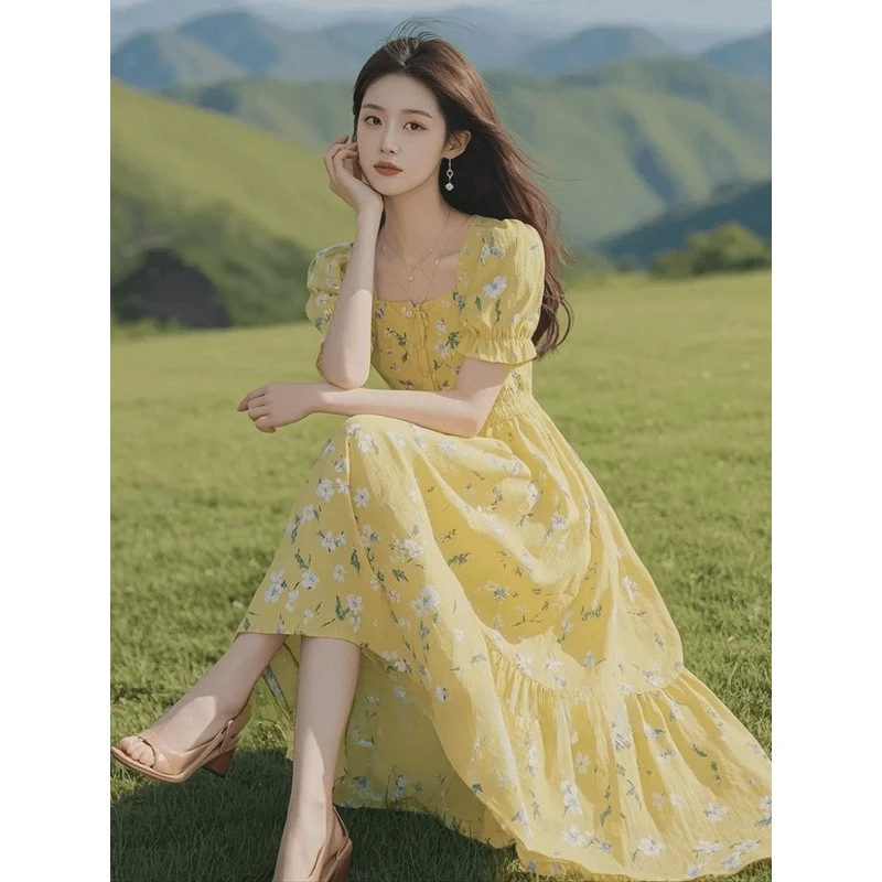 2025超火黄色碎花连衣裙高端漂亮气质绝美桔梗法式温柔风长裙飘逸