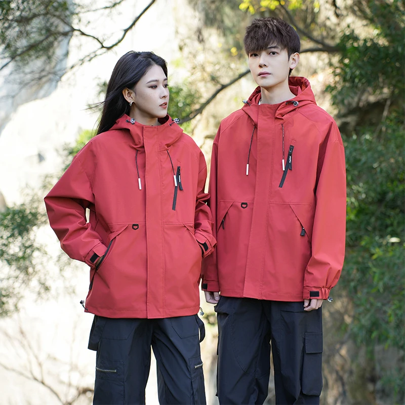 2025春新款冲锋衣外套男户外防水防风宽松登山骑行防雨冲锋衣夹克