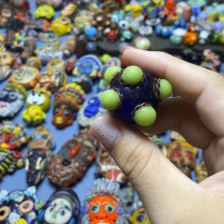 颈饰琉璃大蜻蜓眼038