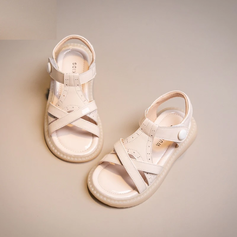 232357女童真皮小公主鞋新款宝宝夏季纯色露趾软底凉鞋