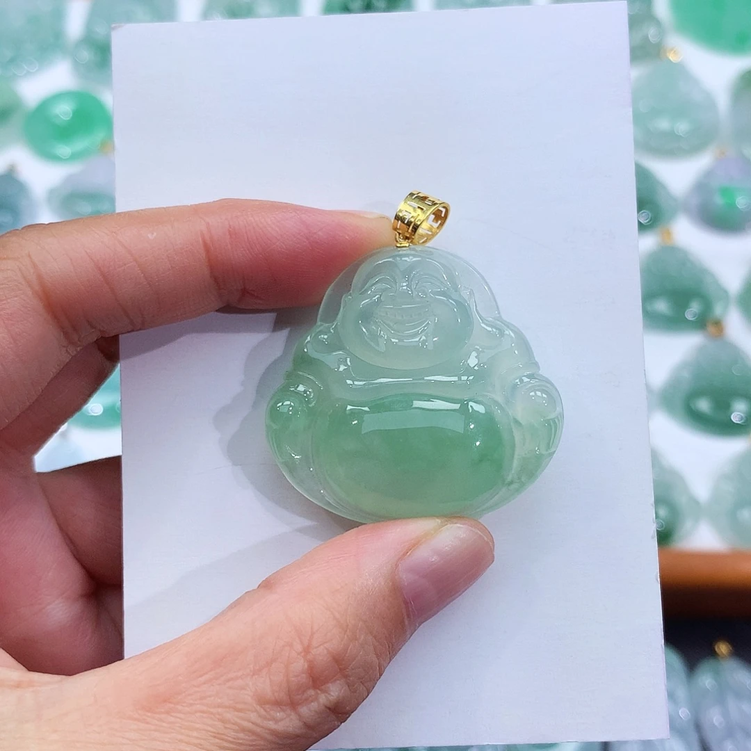 翡翠18K金镶嵌颈饰翡翠吊坠