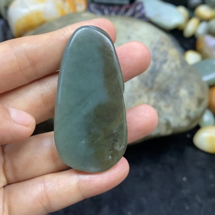 未镶嵌和田玉（糖玉）挂件