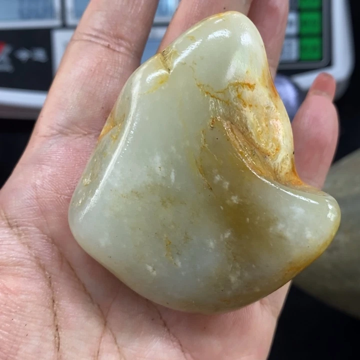未镶嵌和田玉（糖玉）挂件
