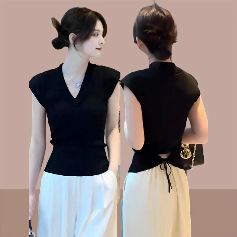 气质黑色镂空v领冰丝针织T恤2025夏季新款女士后背系带短款上衣