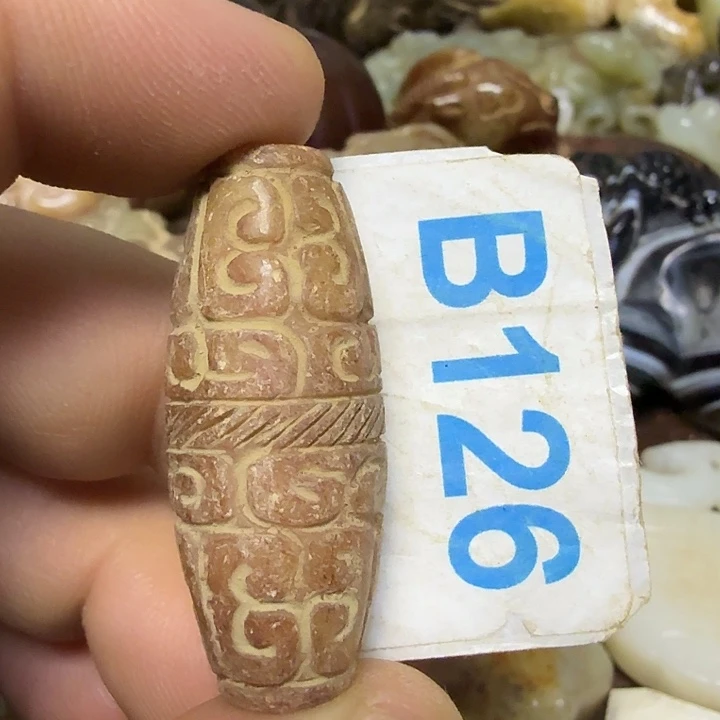 心***蕴和田玉未镶嵌颈饰