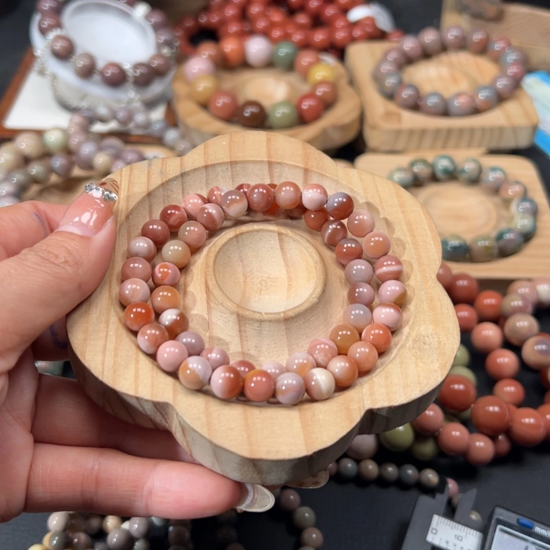 喵***9石英质玉未镶嵌手链148